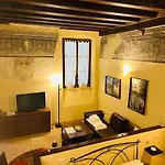 Palazzo Duomo Appartement *